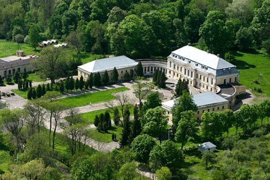 Дворцово-парковый комплекс г.Святск