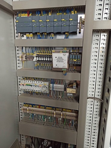 Шкаф управления индивидуальным тепловым пунктом ШУ-ИТП